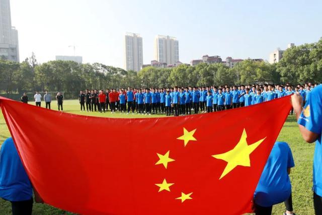 全方位解答,尽在四十岁就身患癌症的宋美龄,为何竟然能活到百岁高龄?!